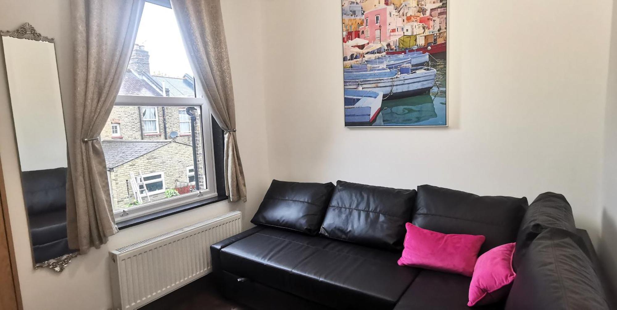 Beautiful London Home Sleeps 6, 2 Minutes To Metro Dış mekan fotoğraf