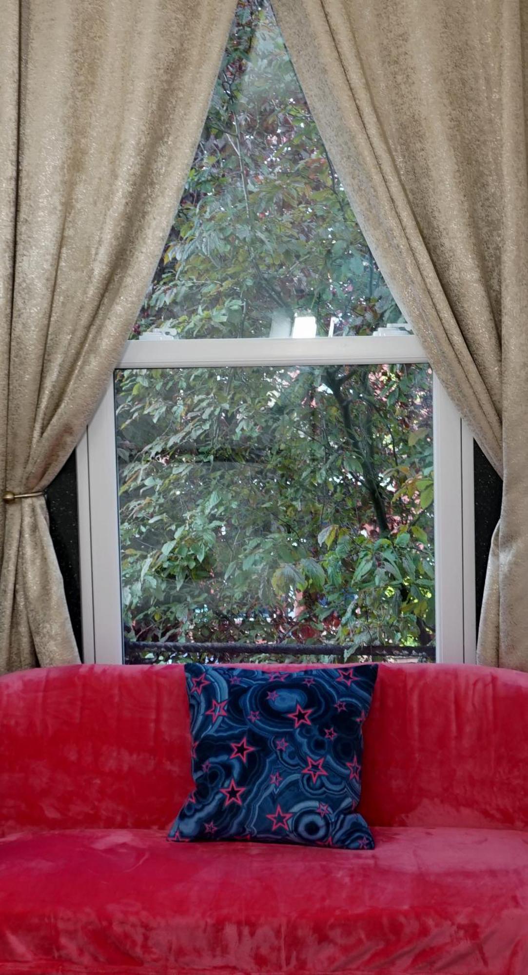 Beautiful London Home Sleeps 6, 2 Minutes To Metro Dış mekan fotoğraf